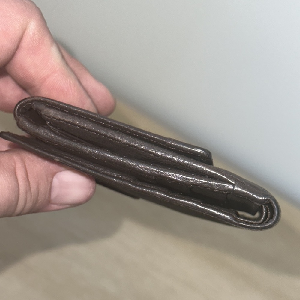 Burberry chocolate nova check compact wallet - Picture 3 of 11